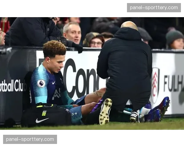 浙江队启程赴客场,队长弗兰克因累积黄牌停赛缺席关键战 浙江队启程赴客场,队长弗兰克因累积黄牌停赛缺席关键战